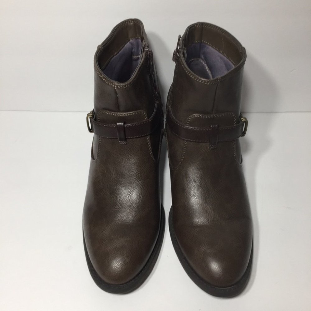White Mountain Ankle Booties